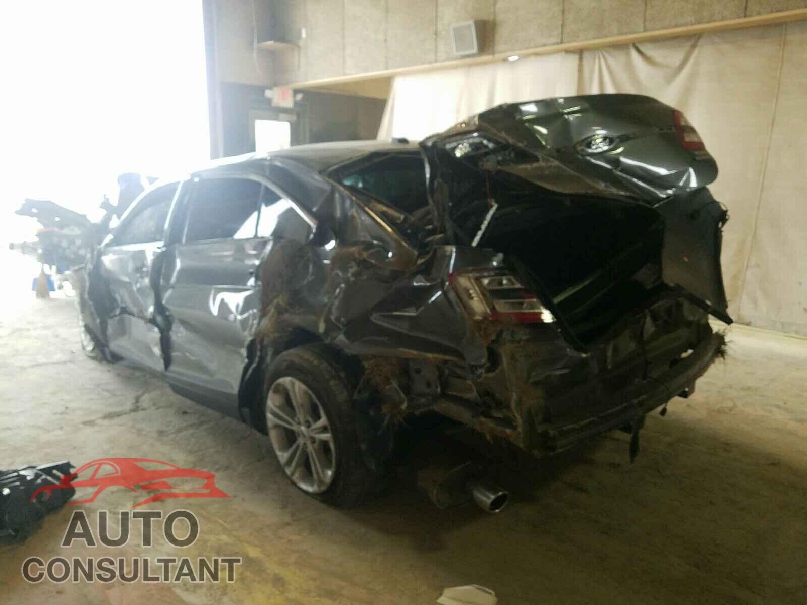 FORD TAURUS 2017 - 1FAHP2E88HG118878