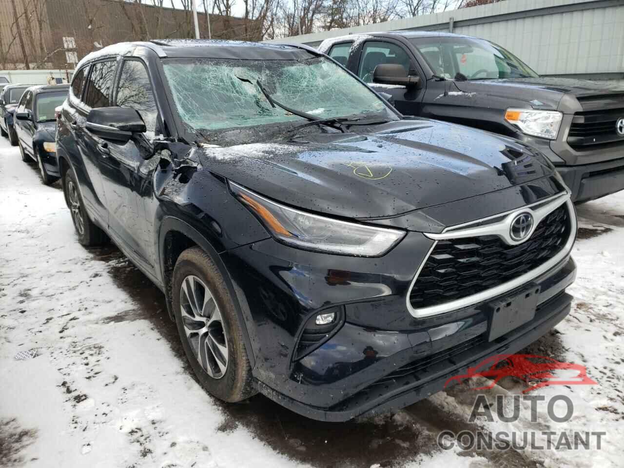 TOYOTA HIGHLANDER 2021 - 5TDGZRBH3MS105582