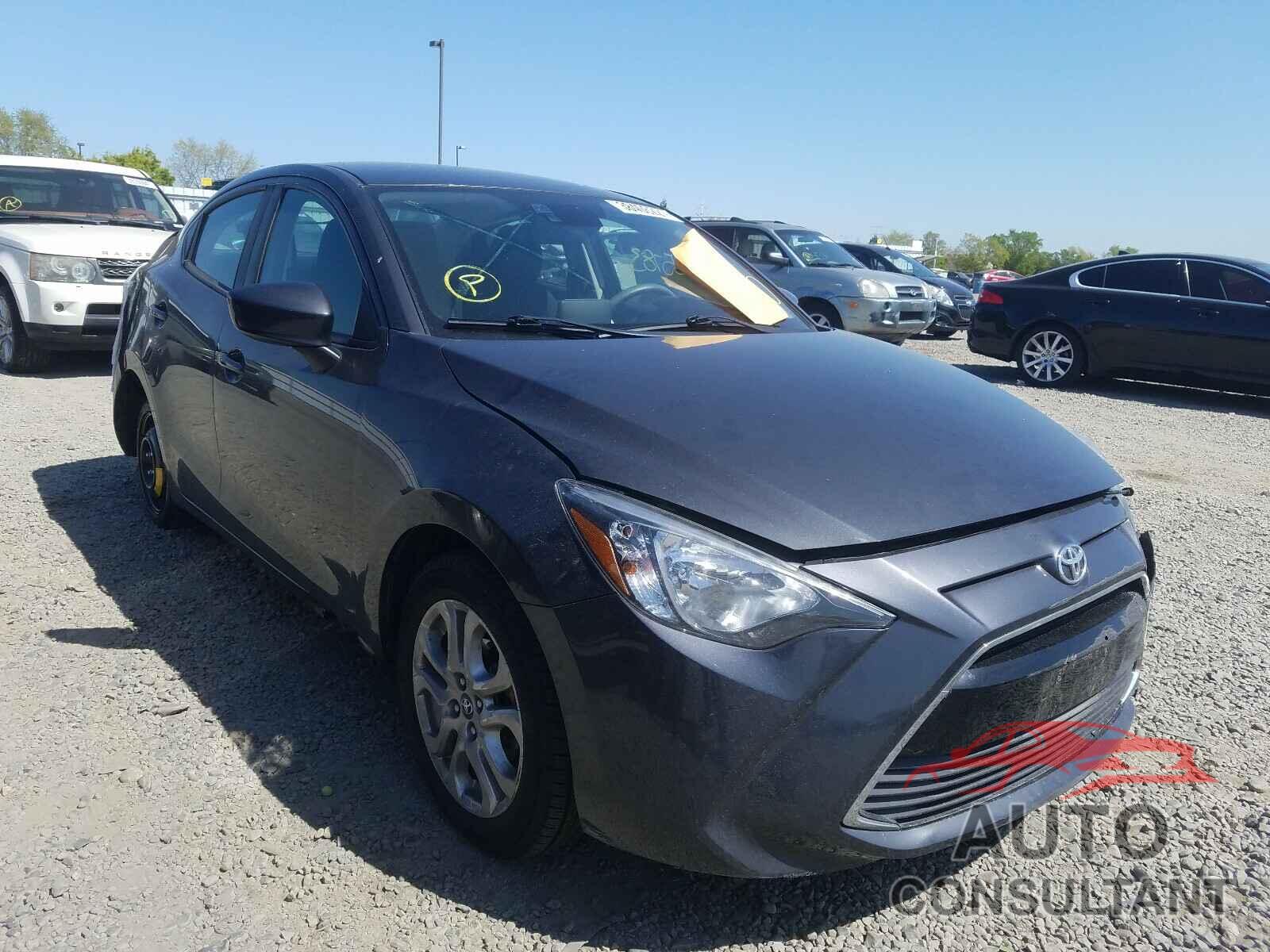 TOYOTA YARIS 2017 - 3MYDLBYV7HY192069