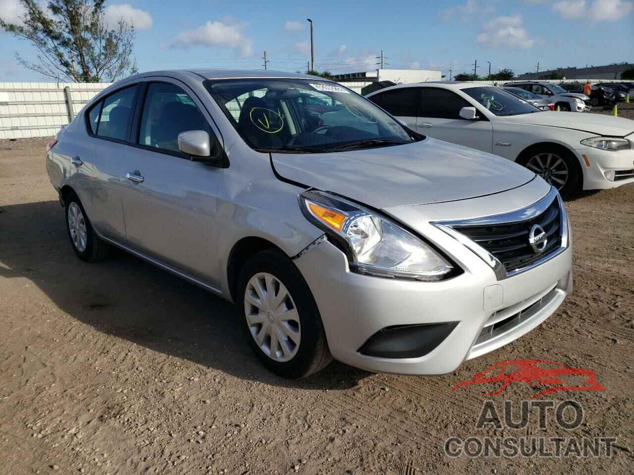 NISSAN VERSA 2019 - 3N1CN7AP0KL868592