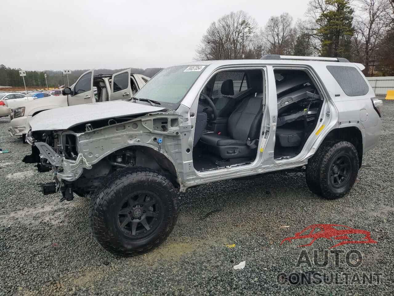 TOYOTA 4RUNNER 2022 - JTENU5JR9N6026729