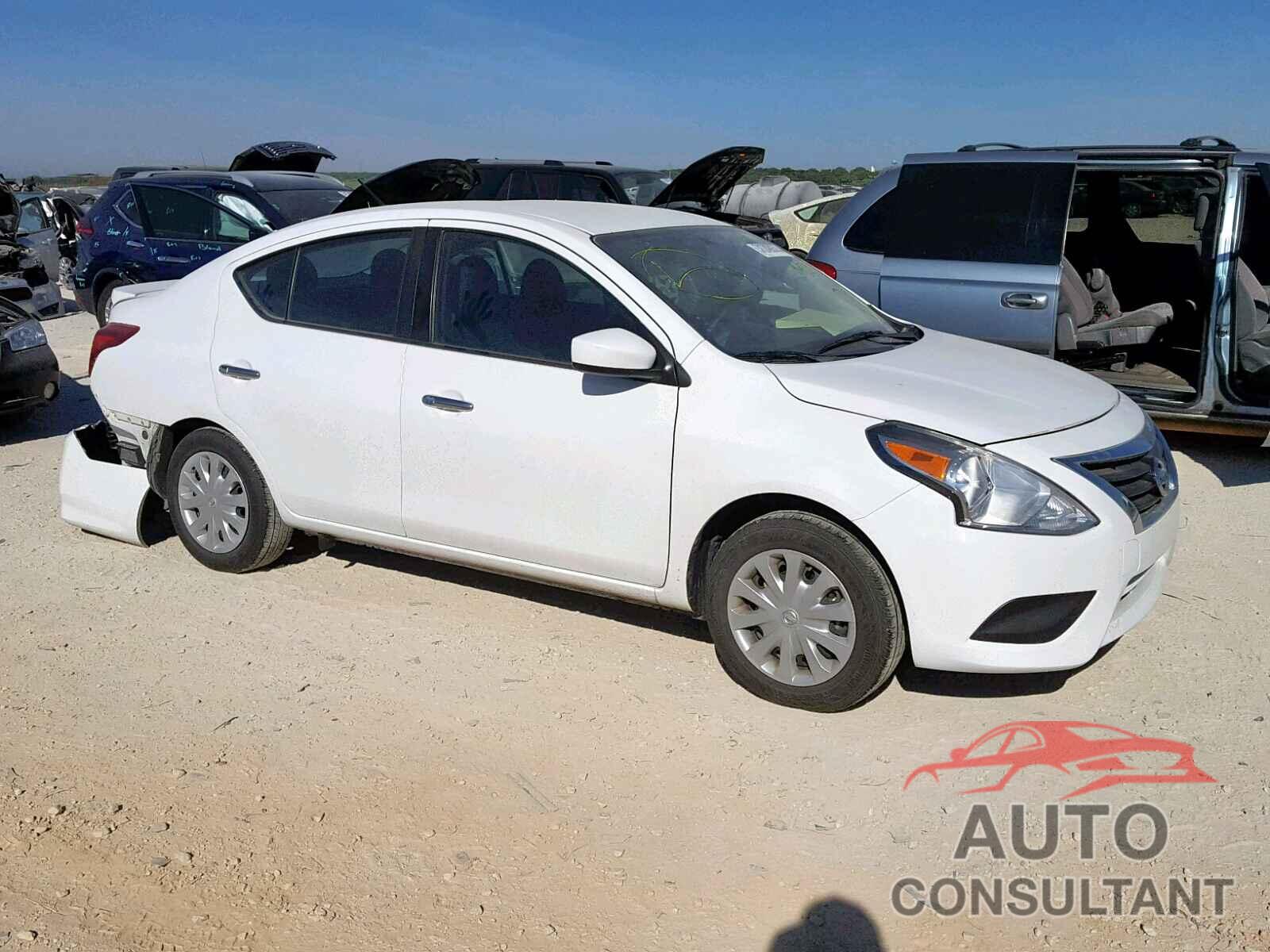 NISSAN VERSA 2017 - 5TDEBRCH1MS016197