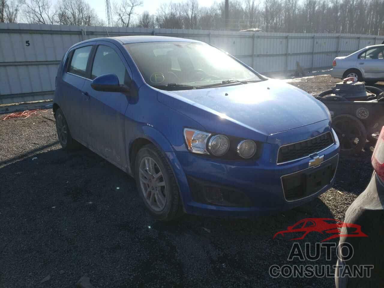 CHEVROLET SONIC 2016 - 1G1JC6SB4G4184934