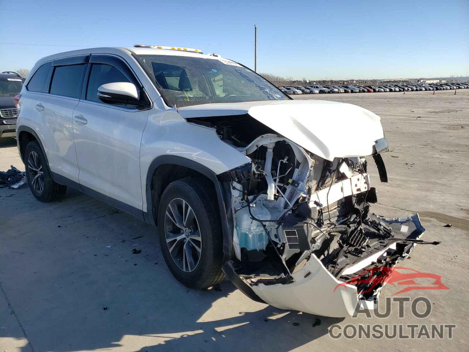 TOYOTA HIGHLANDER 2019 - 5TDZZRFH2KS333945