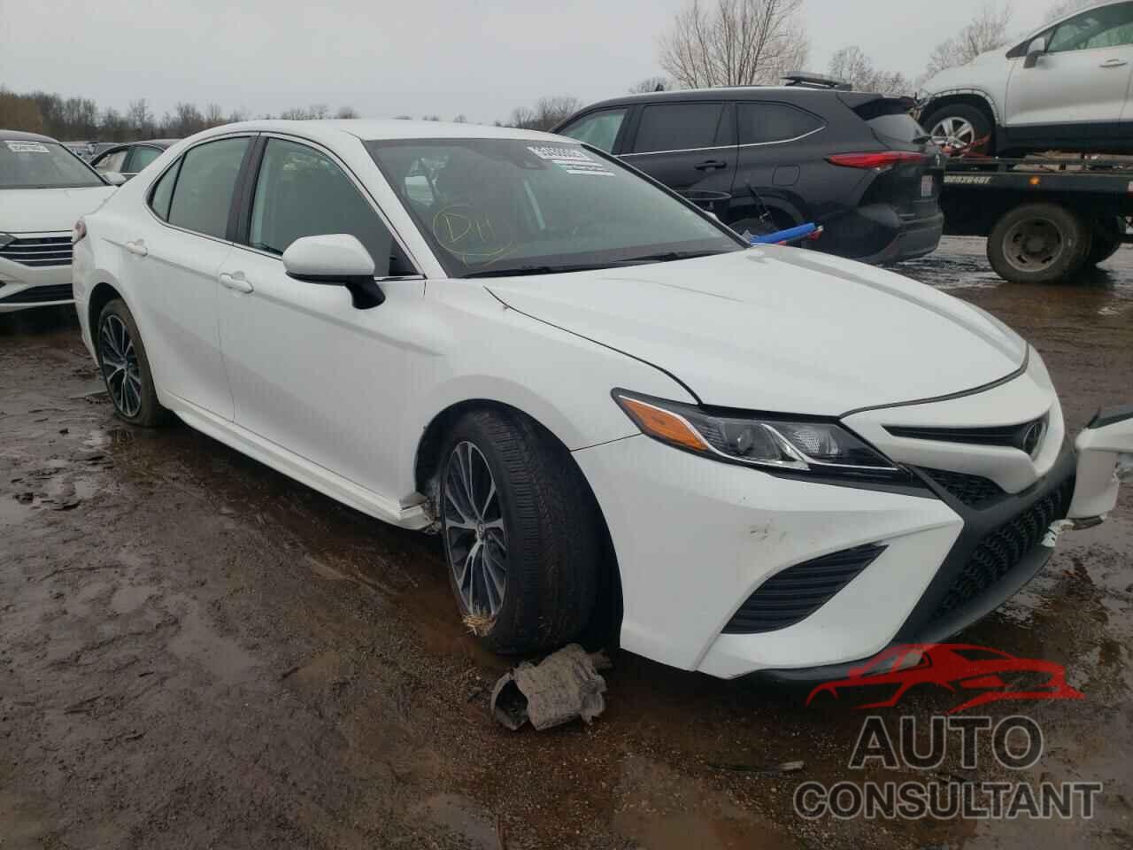 TOYOTA CAMRY 2020 - 4T1G11AK6LU330316