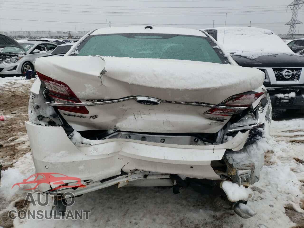 FORD TAURUS 2018 - 1FAHP2E88JG122998