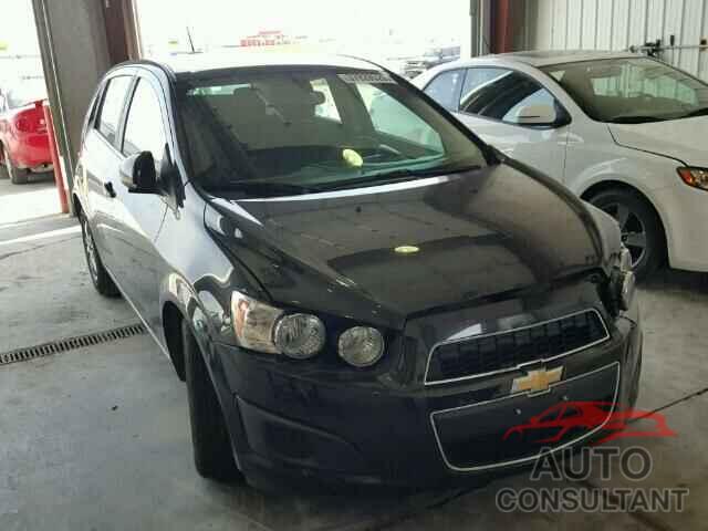 CHEVROLET SONIC 2015 - 1G1JC6SH4F4122274