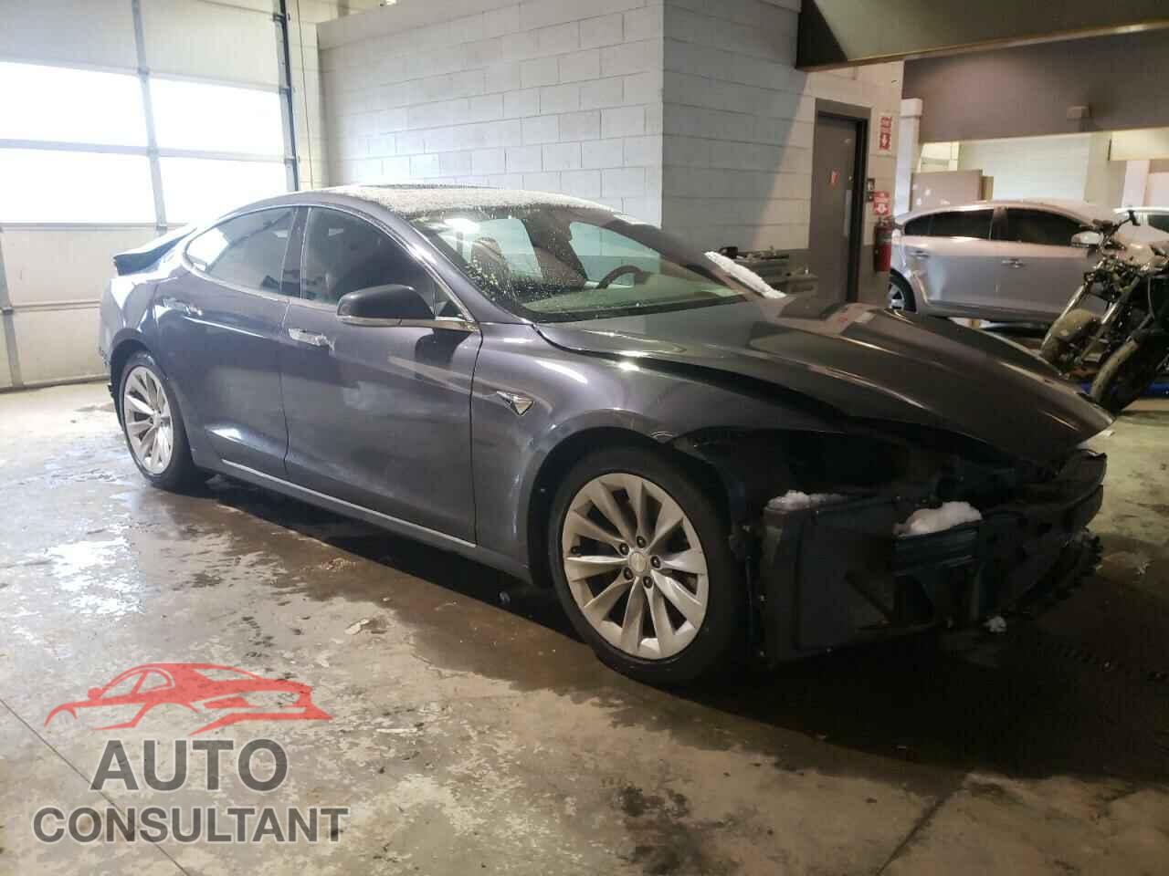 TESLA MODEL S 2017 - 5YJSA1E2XHF229563