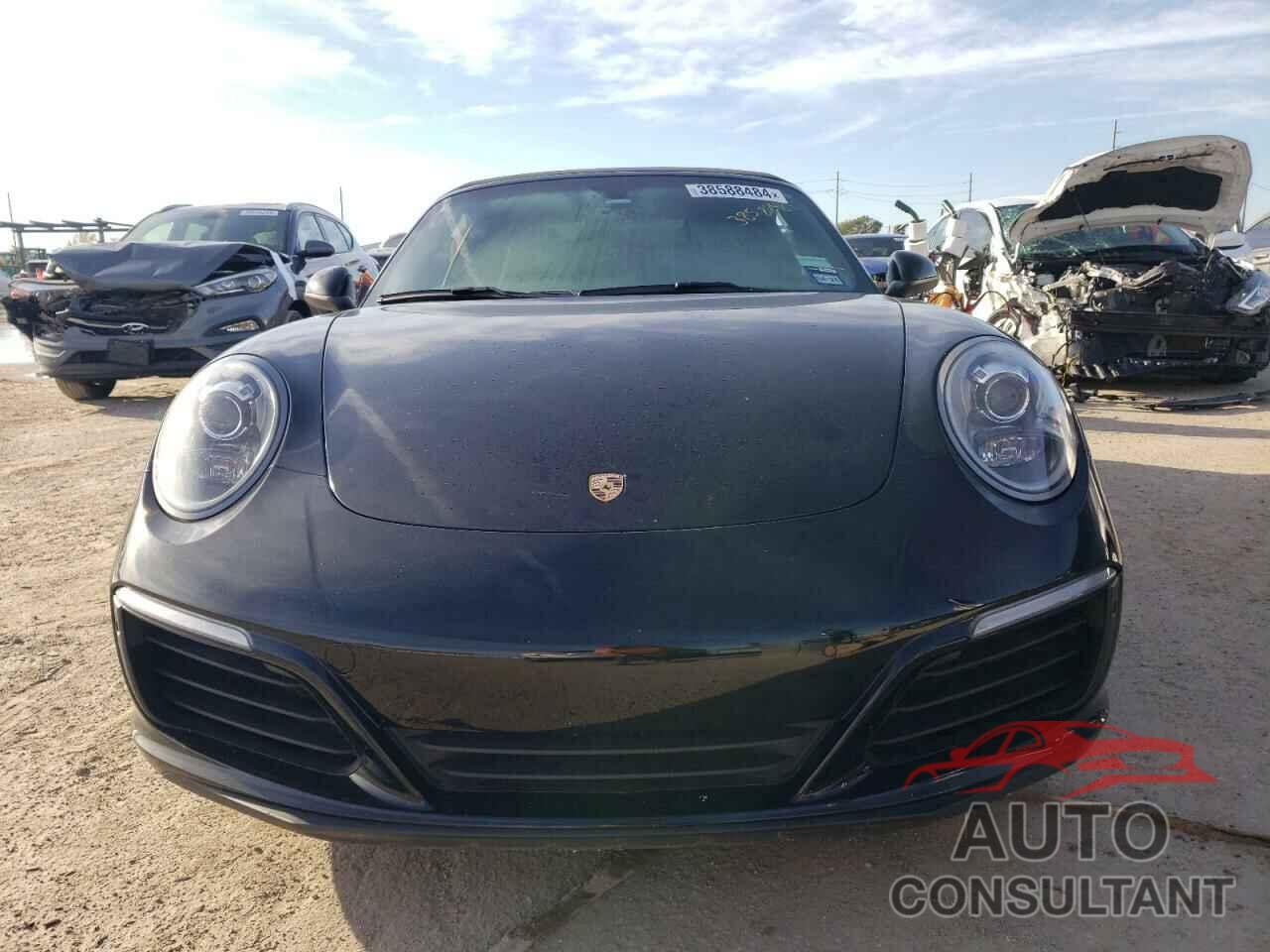 PORSCHE 911 2018 - WP0CA2A94JS138343