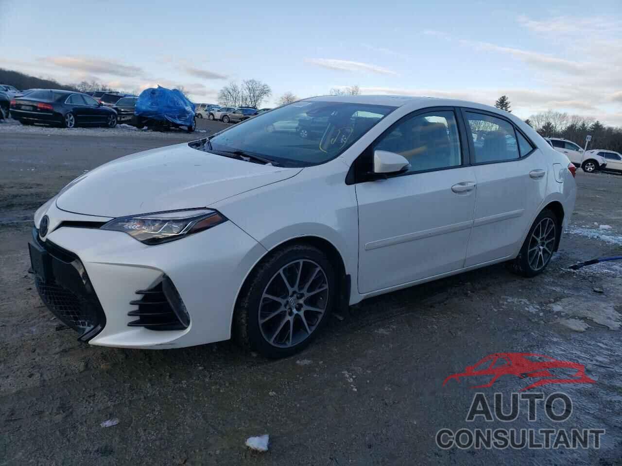 TOYOTA COROLLA 2017 - 5YFBURHE9HP581985