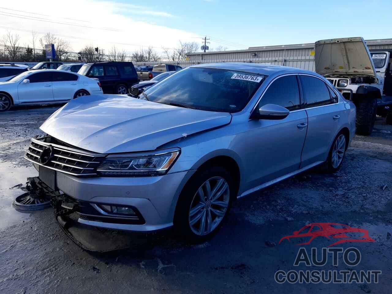 VOLKSWAGEN PASSAT 2018 - 1VWBA7A37JC015342