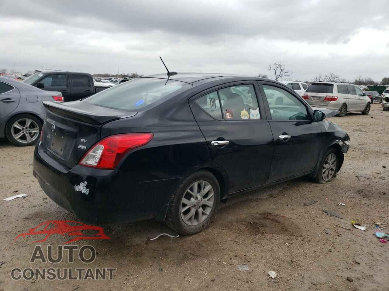 NISSAN VERSA 2019 - 3N1CN7AP3KL816518