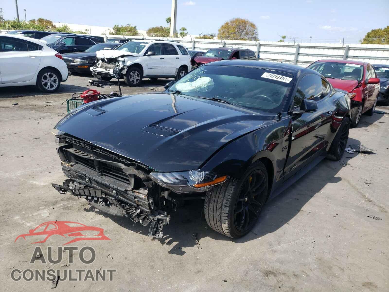 FORD MUSTANG 2019 - 1FA6P8CF9K5163763