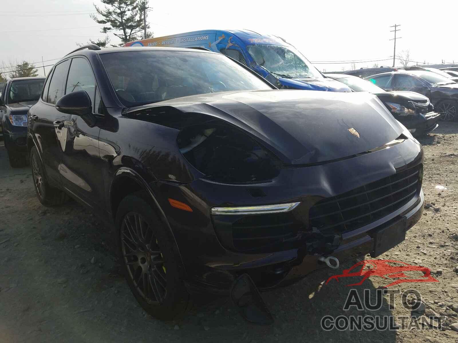 PORSCHE CAYENNE 2018 - WP1AE2A27JLA72541