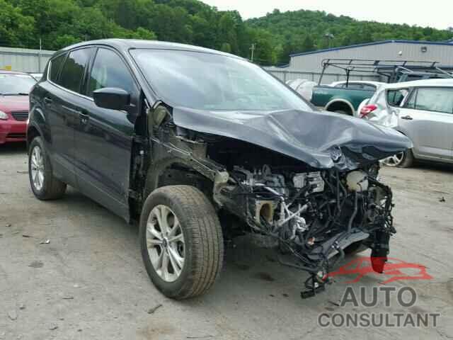FORD ESCAPE 2017 - 1FMCU9GD9HUB08034