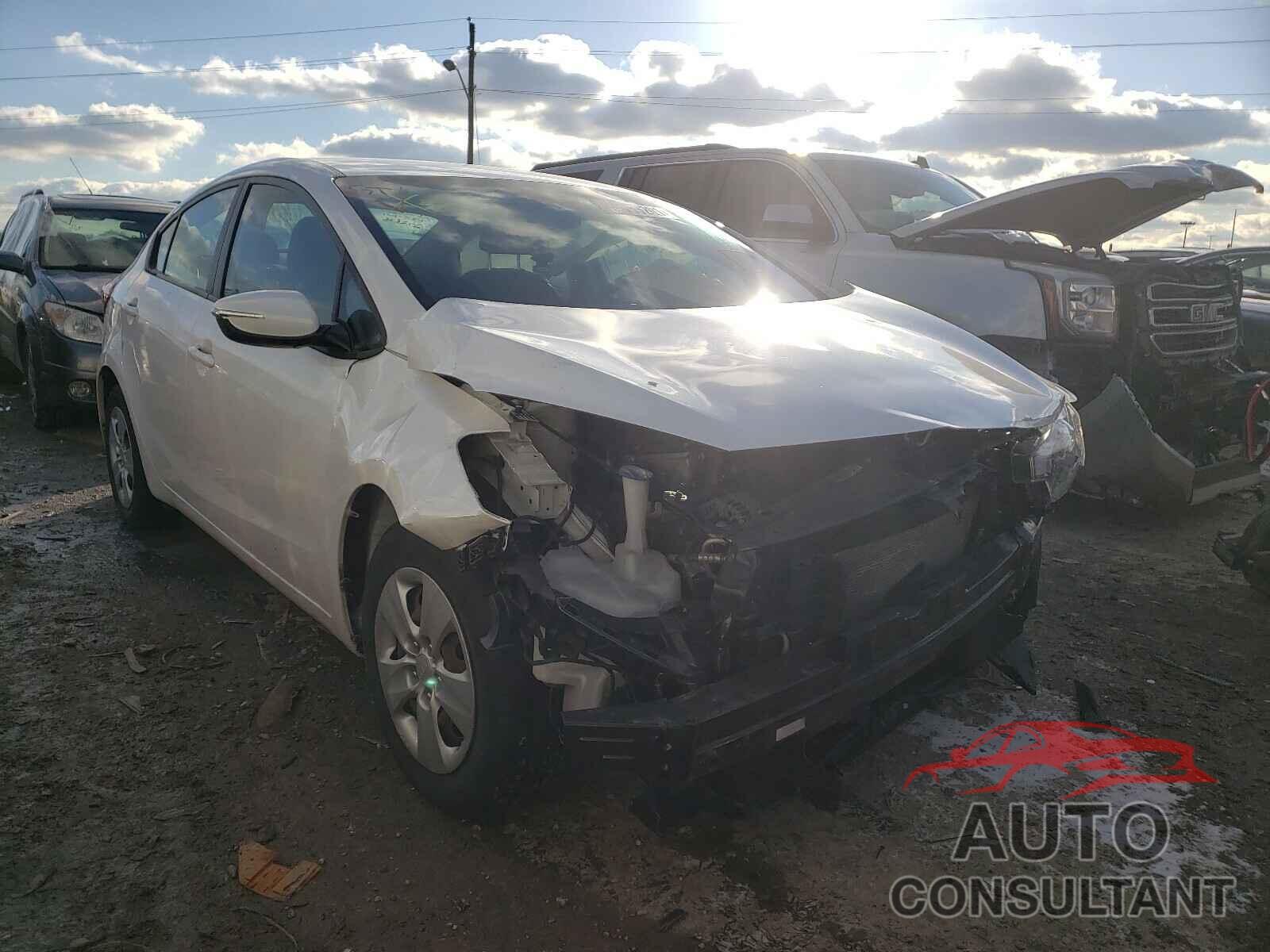 KIA FORTE 2016 - KNAFX4A61G5535977
