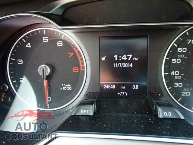 AUDI A4 2013 - WAUFFAFL6DN039083