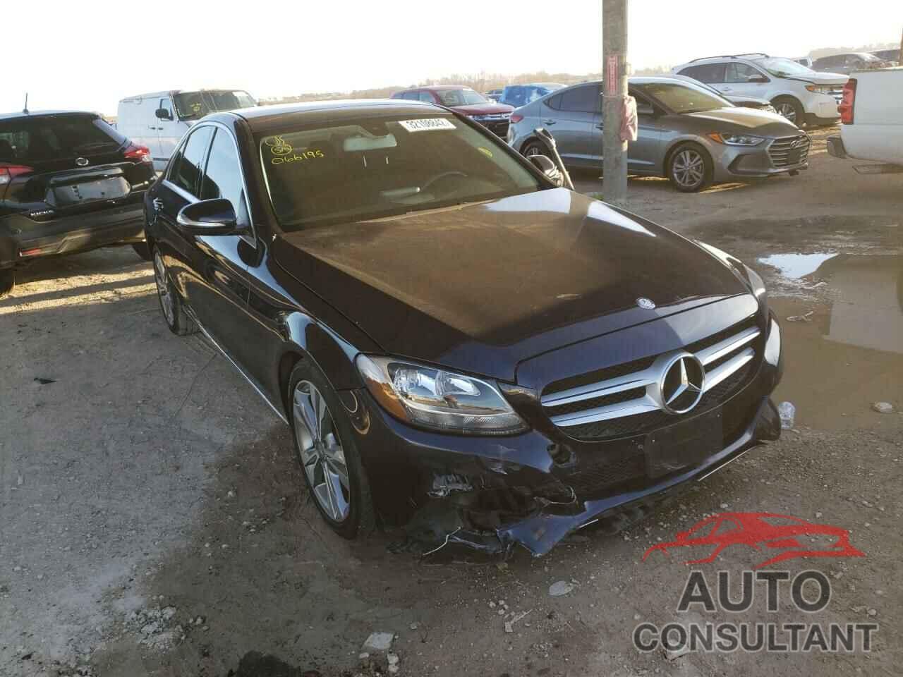 MERCEDES-BENZ C-CLASS 2015 - 1VWAT7A32GC012542