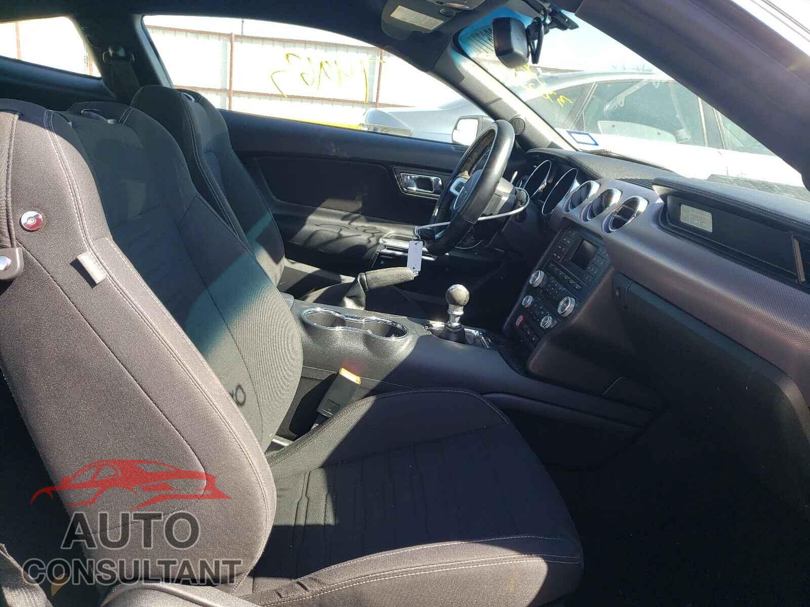 FORD MUSTANG 2017 - 1FA6P8CF2H5330229