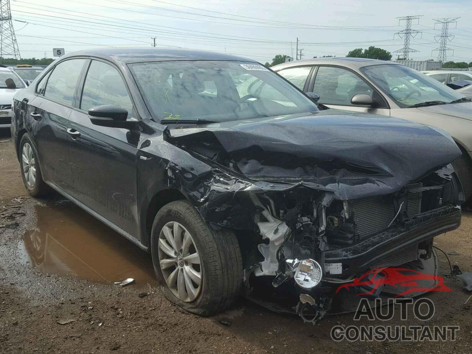 VOLKSWAGEN PASSAT 2015 - 1VWAT7A3XFC005725
