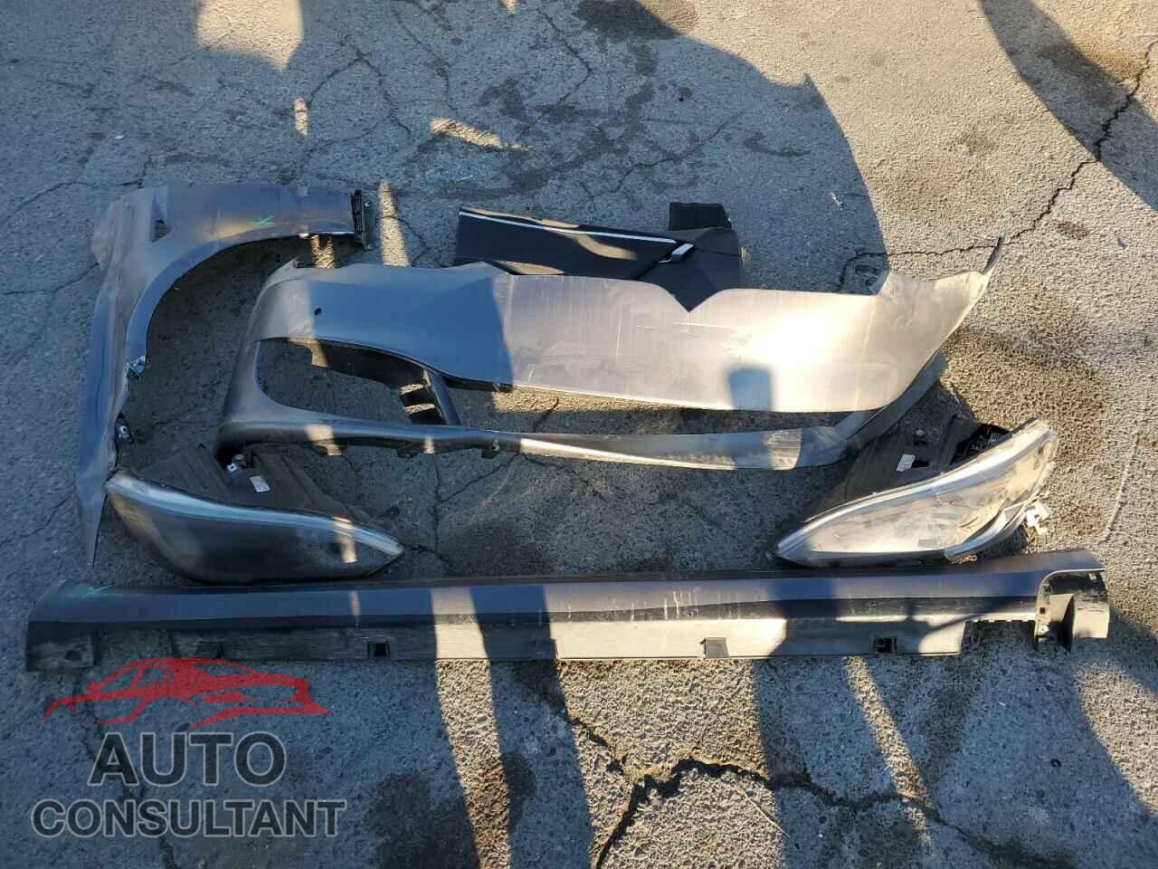TESLA MODEL S 2018 - 5YJSA1E28JF247758