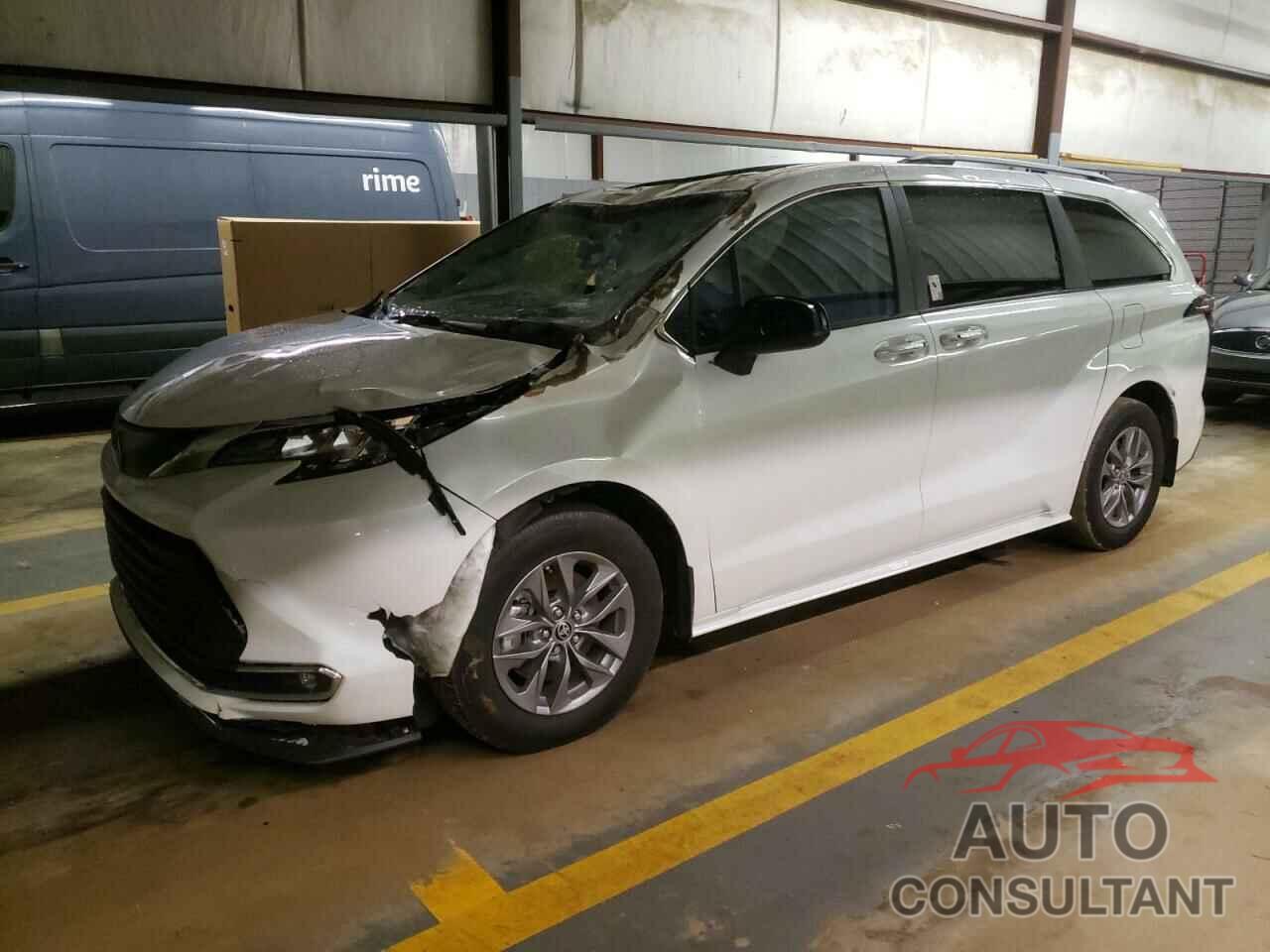 TOYOTA SIENNA 2022 - 5TDYRKEC0NS120604