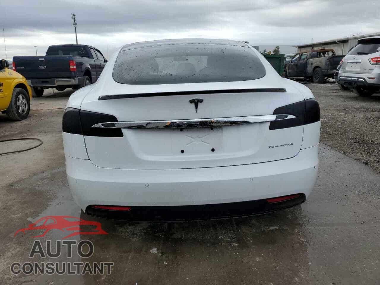TESLA MODEL S 2020 - 5YJSA1E24LF395330