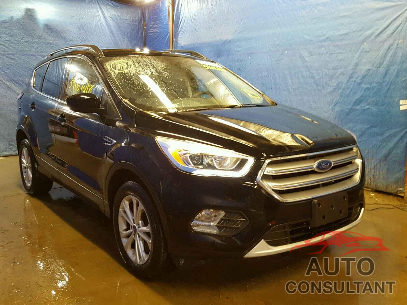 FORD ESCAPE 2017 - 1FMCU0G98HUE32308