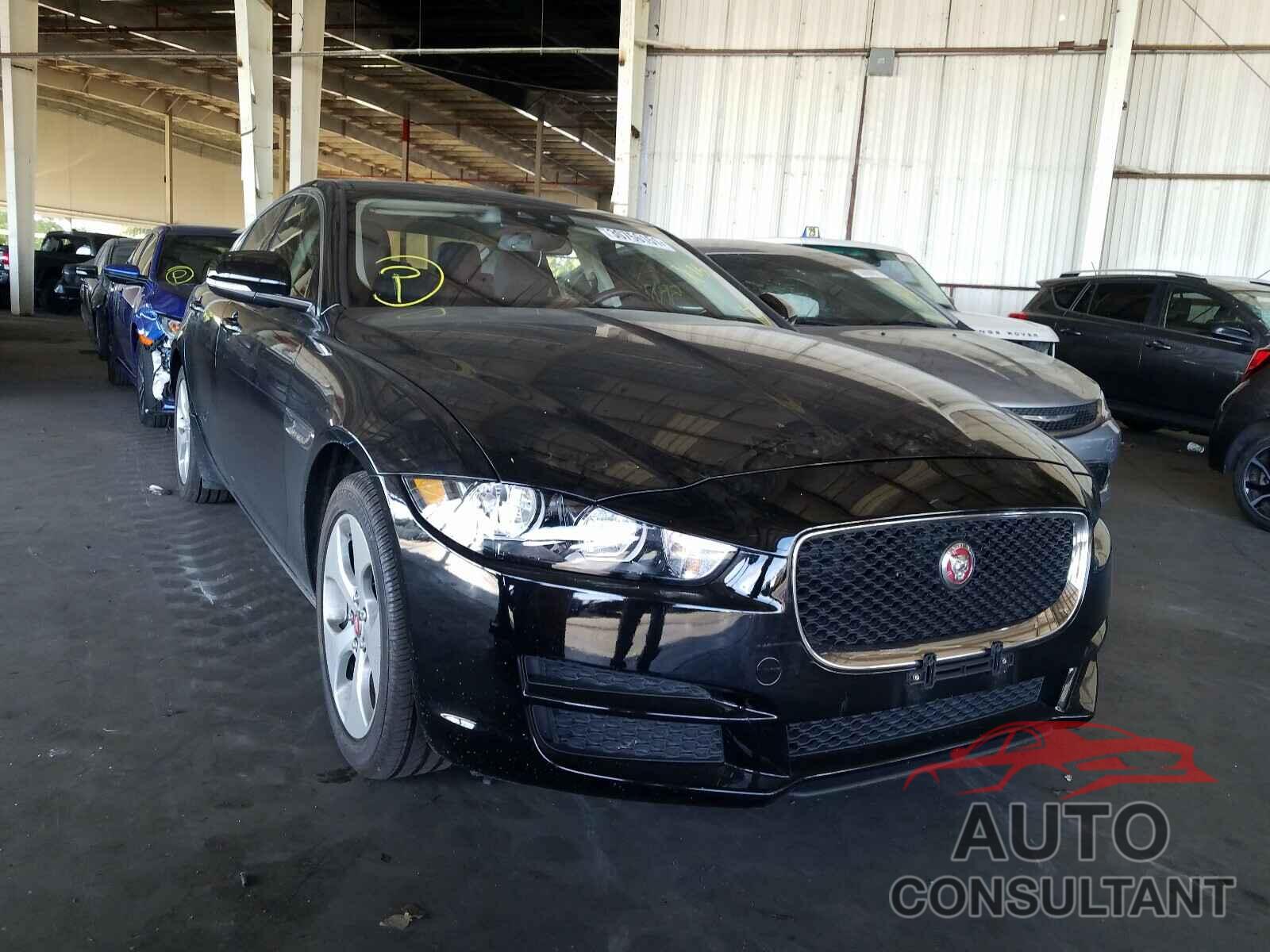 JAGUAR XE 2017 - SAJAR4BG0HA975245