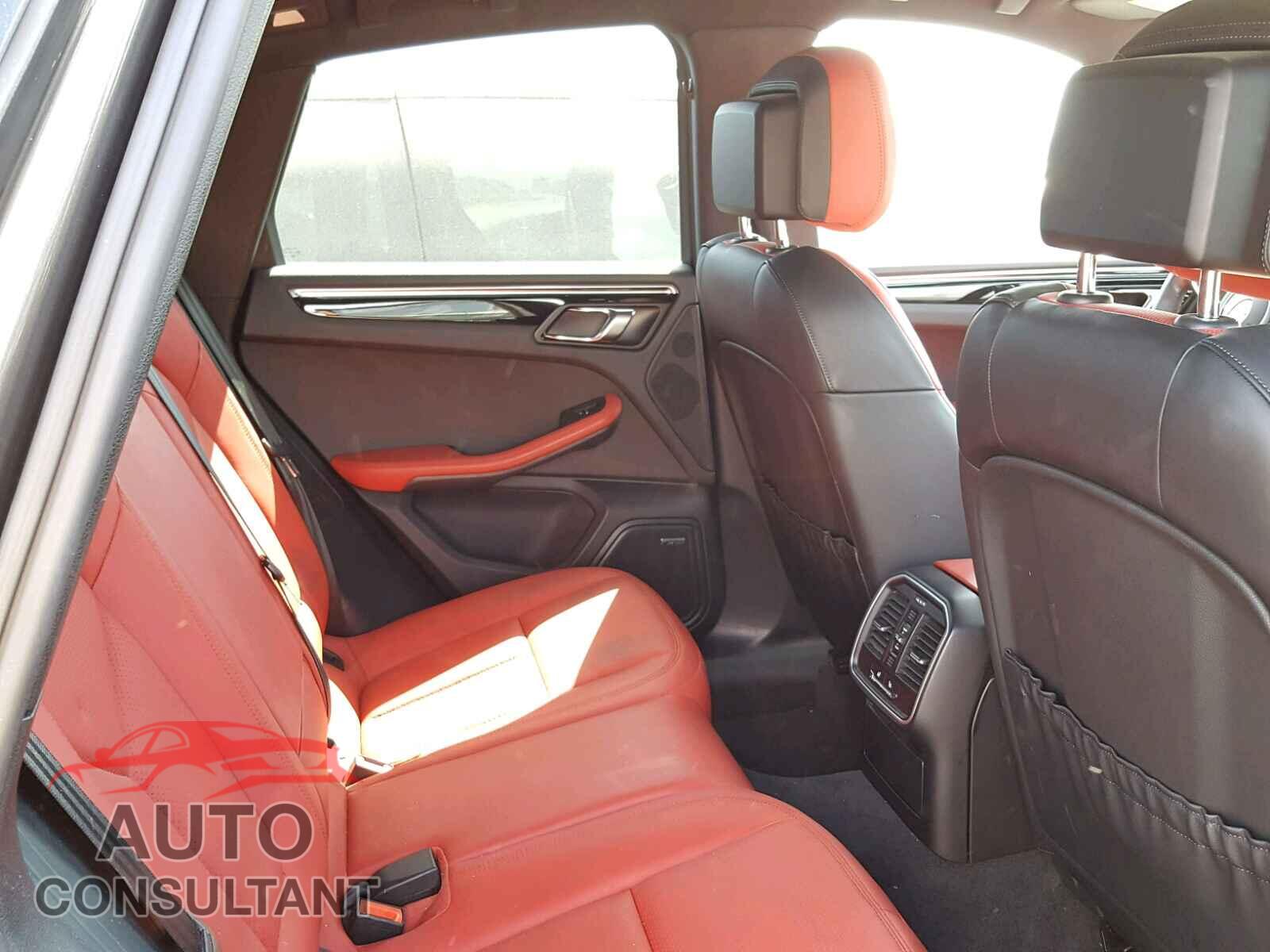 PORSCHE MACAN 2015 - WP1AB2A5XFLB73079