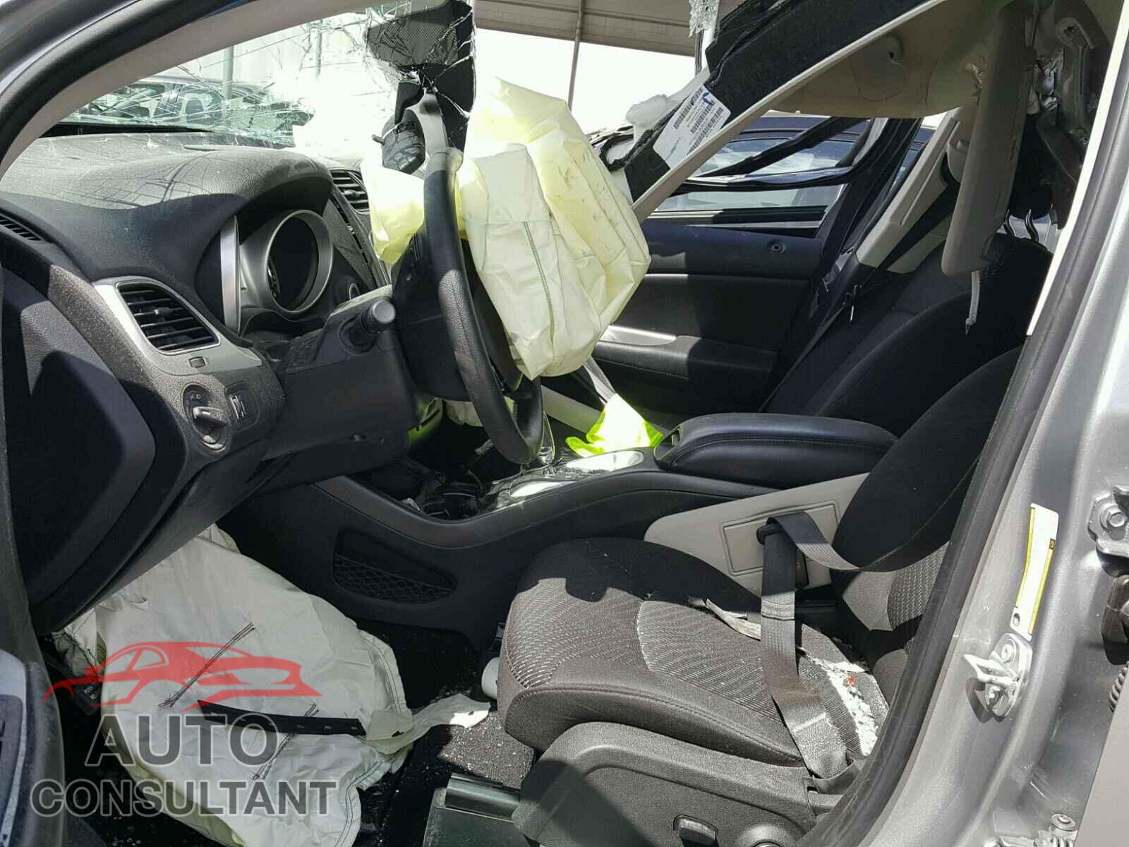 DODGE JOURNEY 2017 - 3C4PDCBG5HT591195