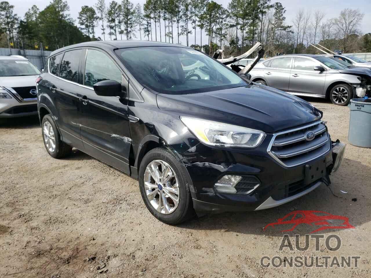 FORD ESCAPE 2017 - 1FMCU0G91HUE36832