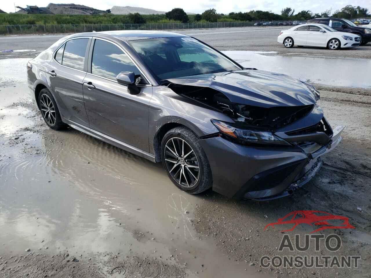 TOYOTA CAMRY 2021 - 4T1G11AK6MU487443