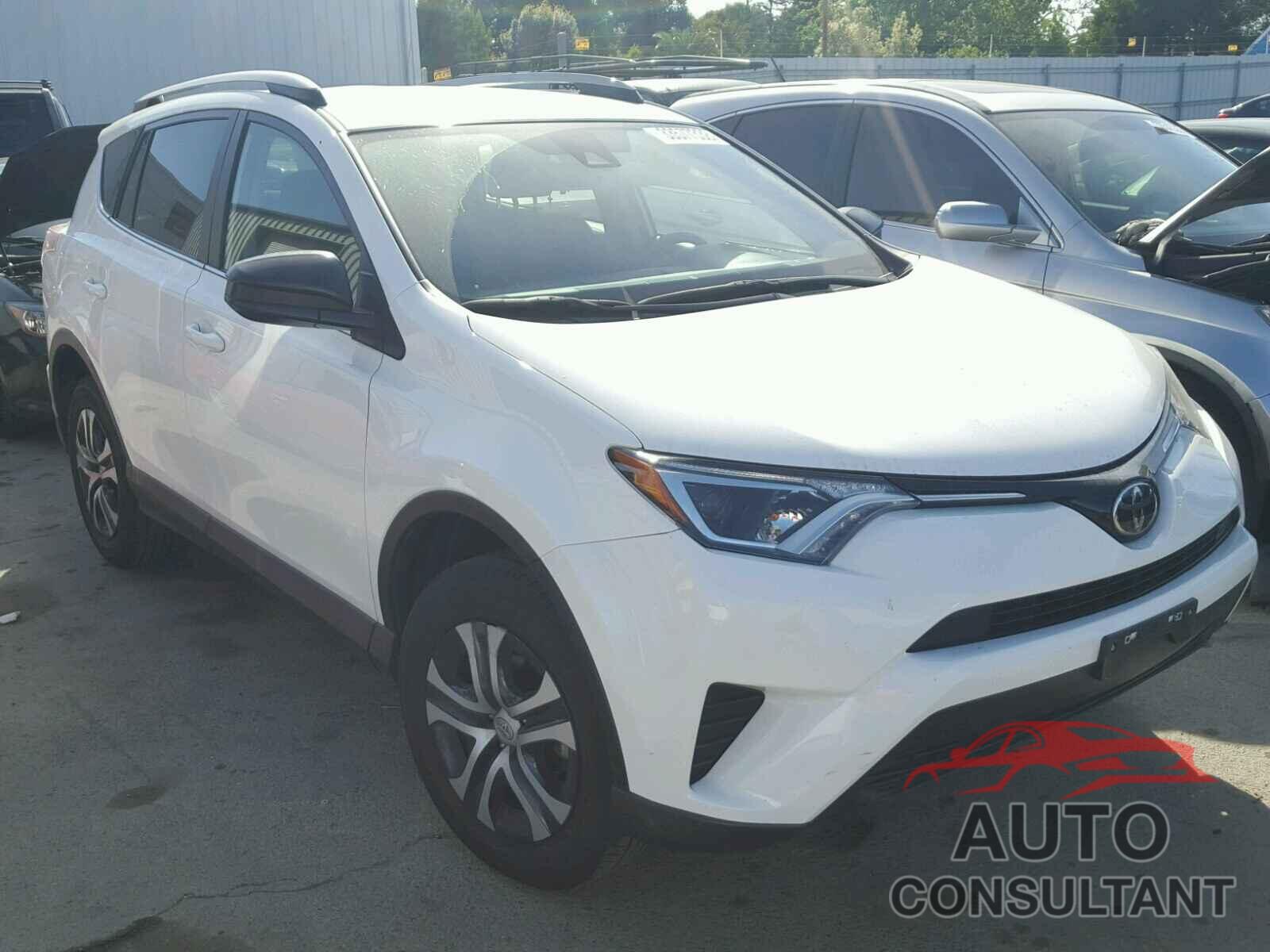 TOYOTA RAV4 2017 - JTMZFREV9HJ715556