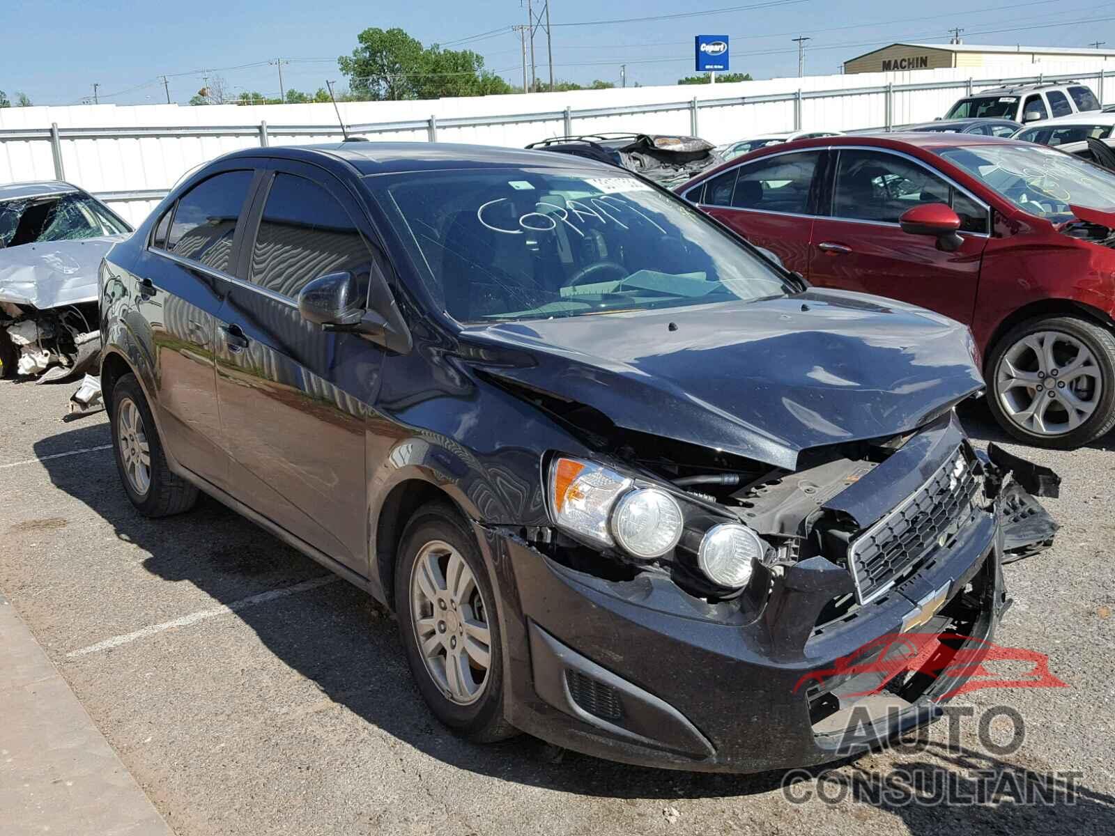 CHEVROLET SONIC 2015 - 1G1JC5SH0F4154486