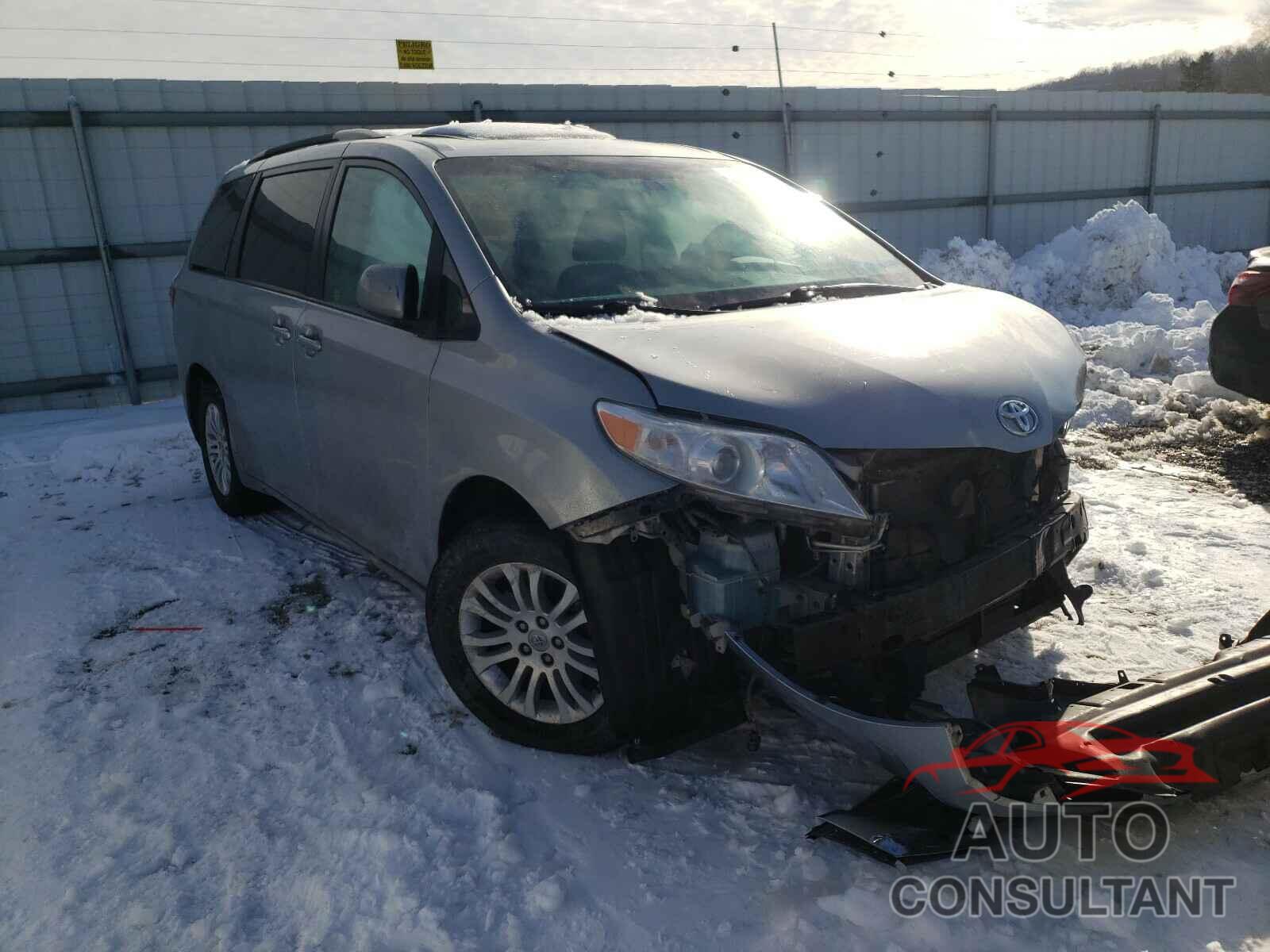 TOYOTA SIENNA 2017 - 5TDYZ3DC6HS877339