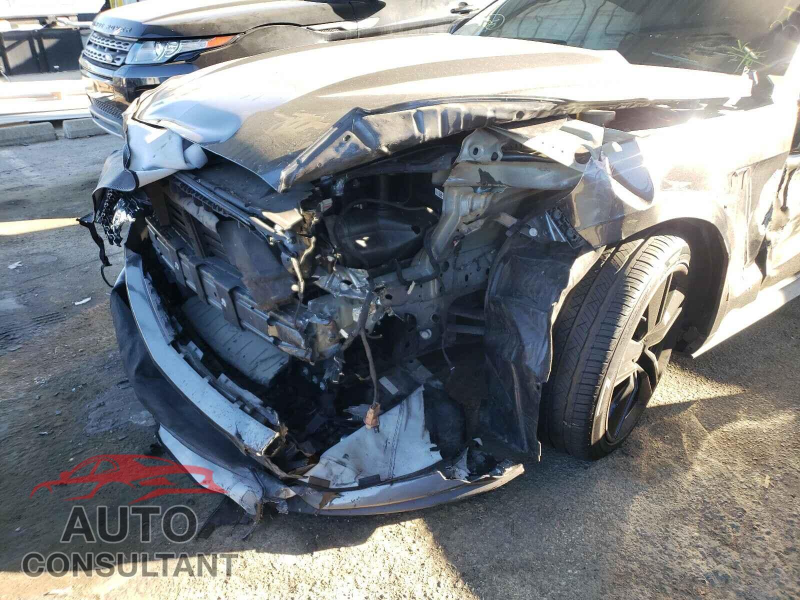 FORD MUSTANG 2017 - 1FA6P8TH3H5351933