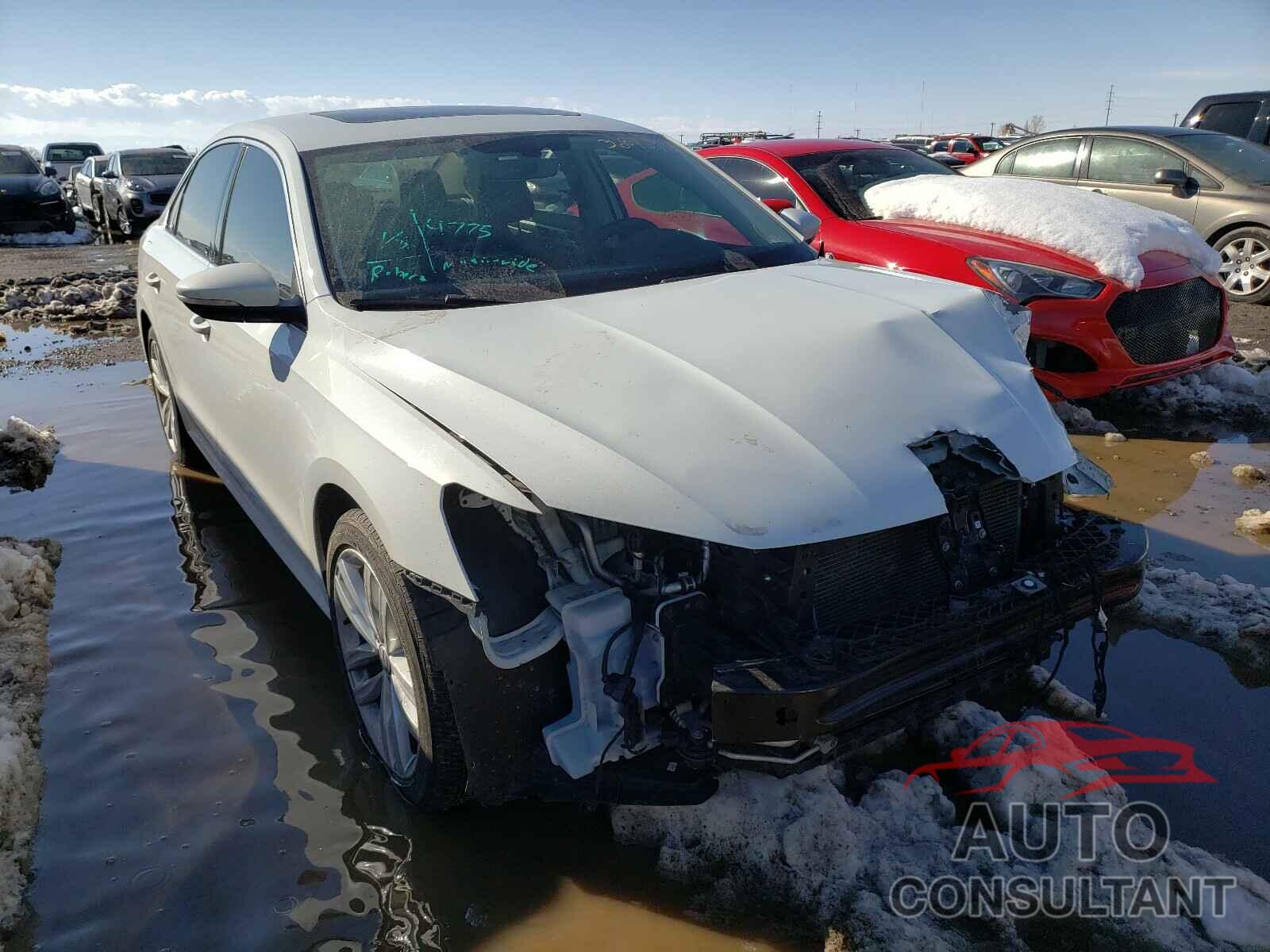 VOLKSWAGEN PASSAT 2018 - 1VWBA7A38JC013440