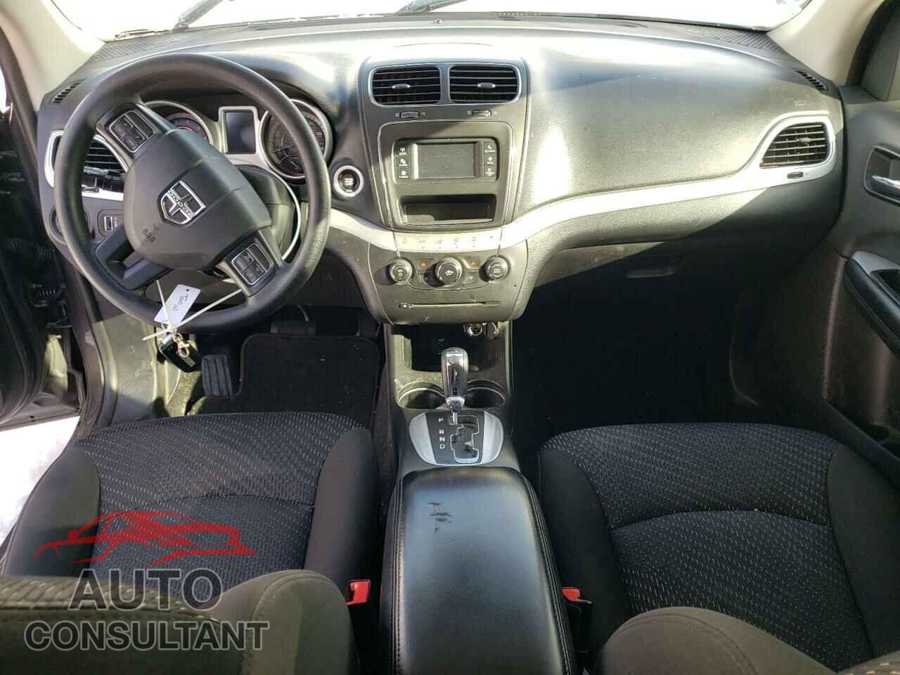 DODGE JOURNEY 2019 - 3C4PDCBB0KT848243