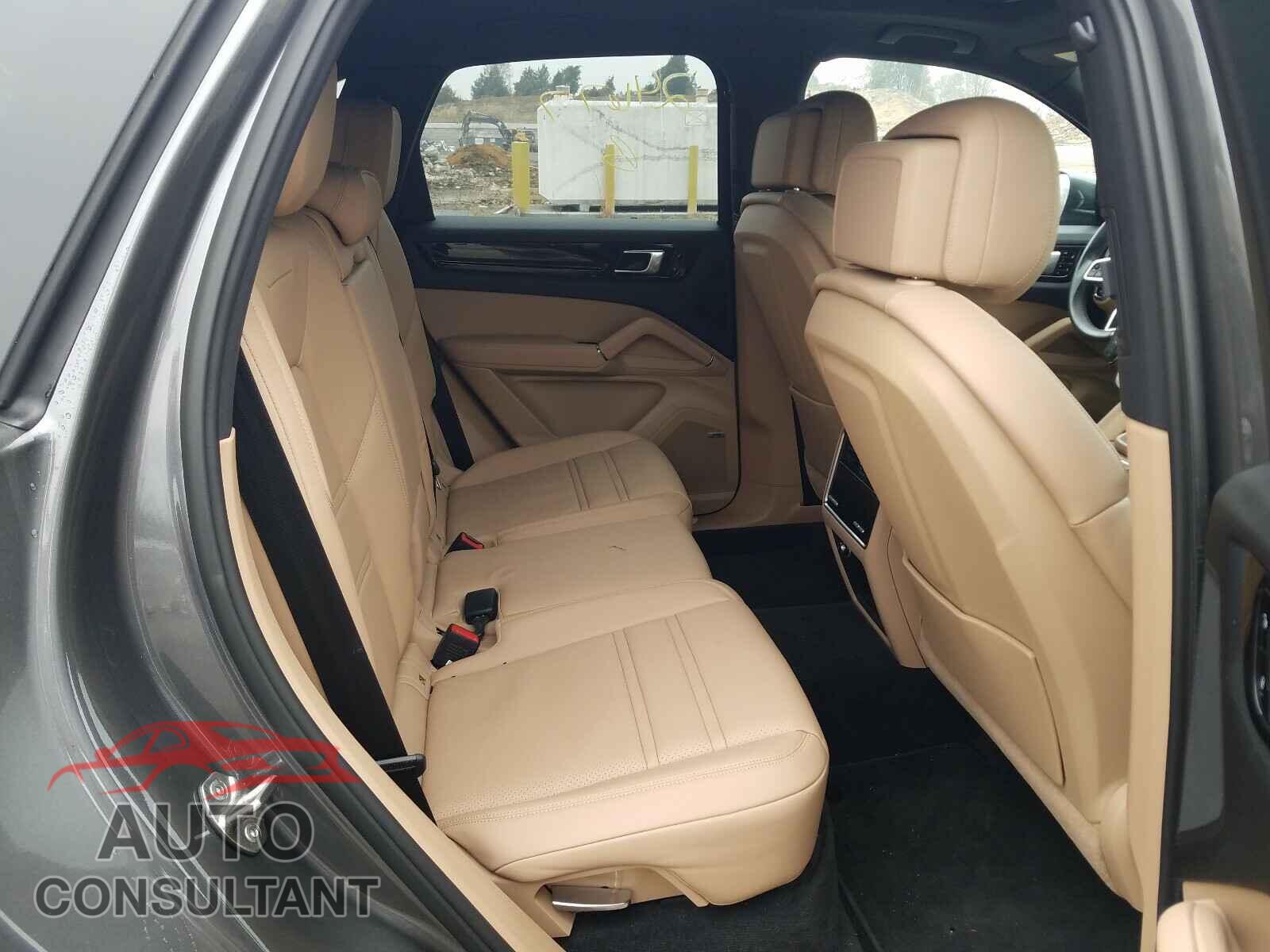 PORSCHE CAYENNE 2019 - WP1AA2AY1KDA06496