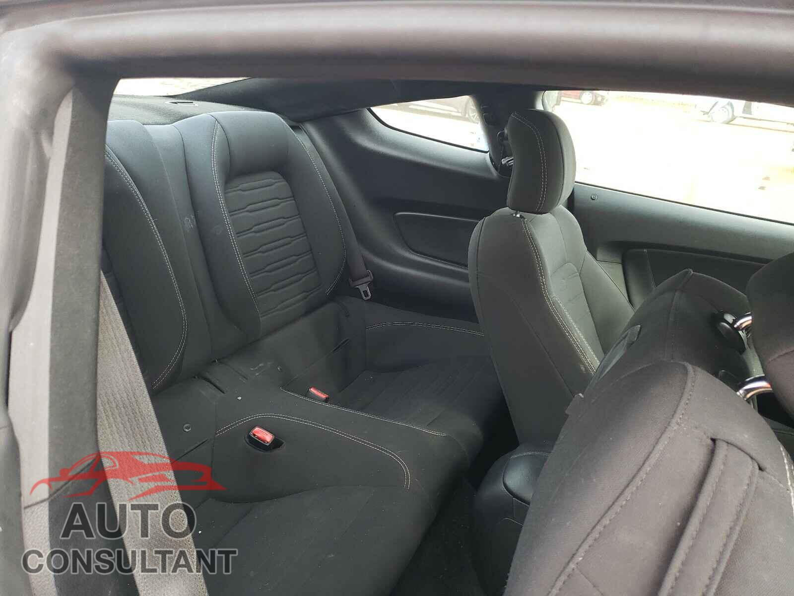 FORD MUSTANG 2017 - 1FA6P8TH0H5256813