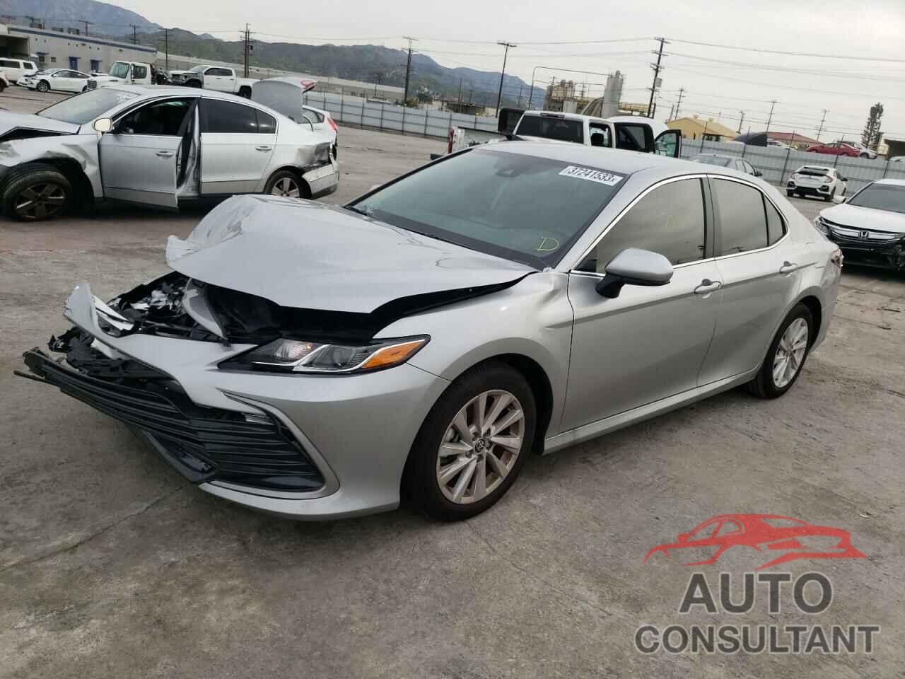 TOYOTA CAMRY 2023 - 4T1C11AK1PU724729