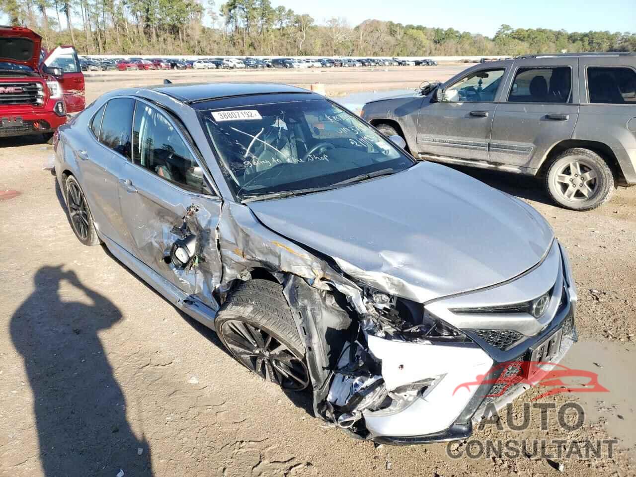TOYOTA CAMRY 2018 - 4T1BZ1HK3JU013762