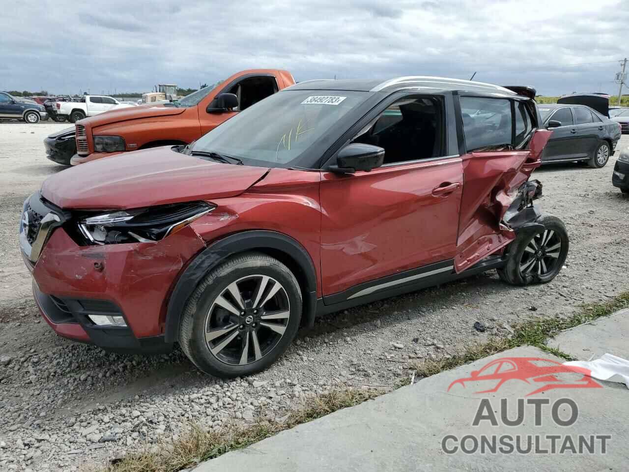 NISSAN KICKS 2018 - 3N1CP5CU1JL533910