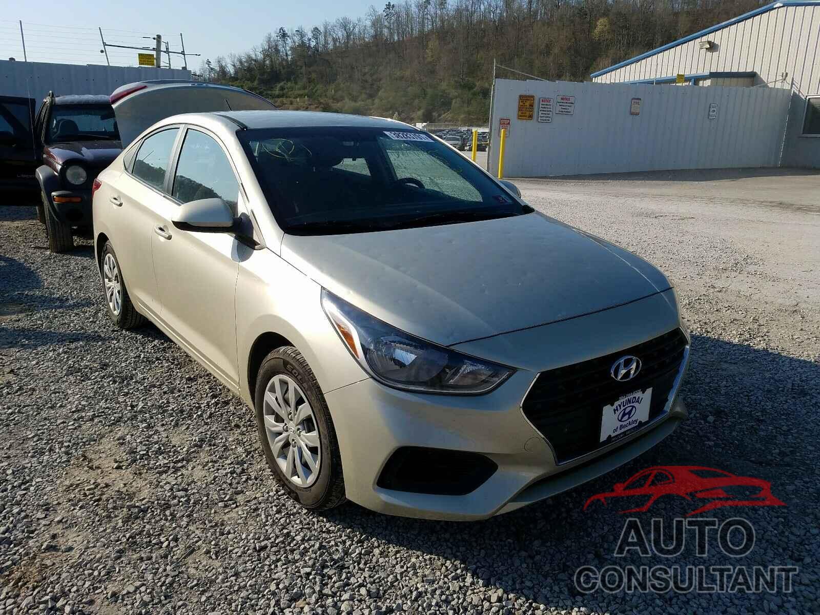 HYUNDAI ACCENT 2018 - 3KPC24A3XJE010177