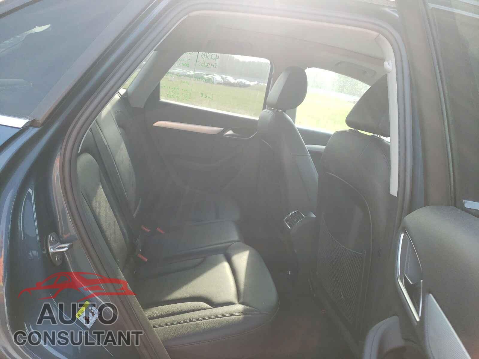 AUDI Q3 2016 - WA1EFCFS7GR007719