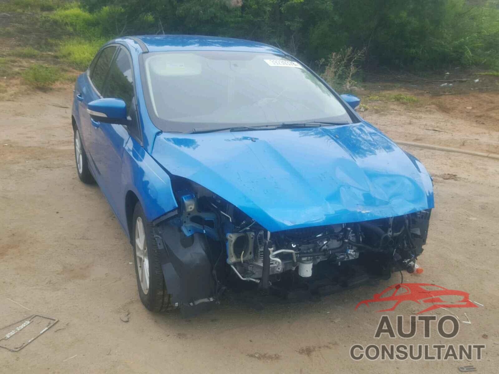 FORD FOCUS 2017 - 1FADP3F23HL202807