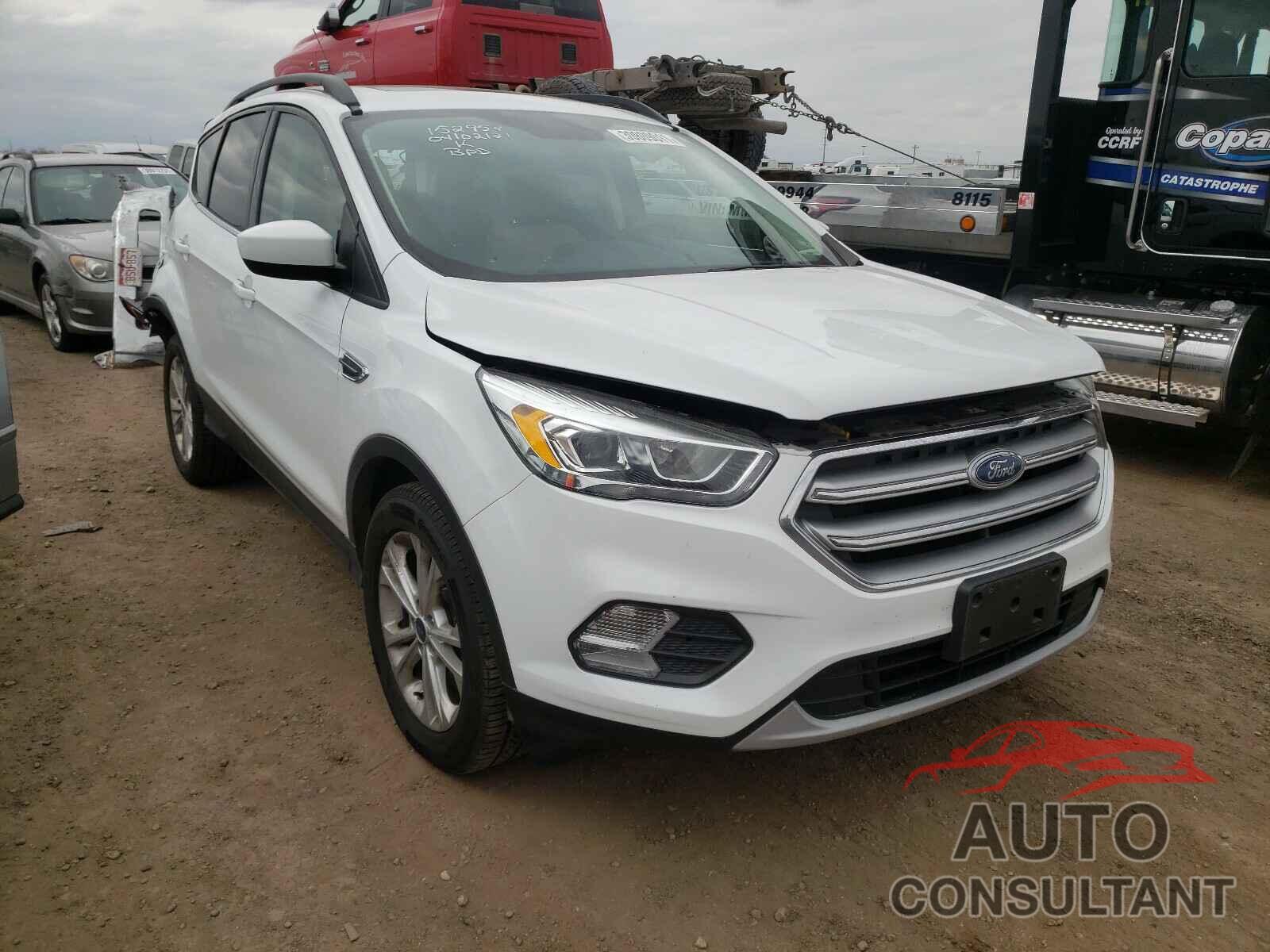 FORD ESCAPE 2017 - 1FMCU9G92HUD96426