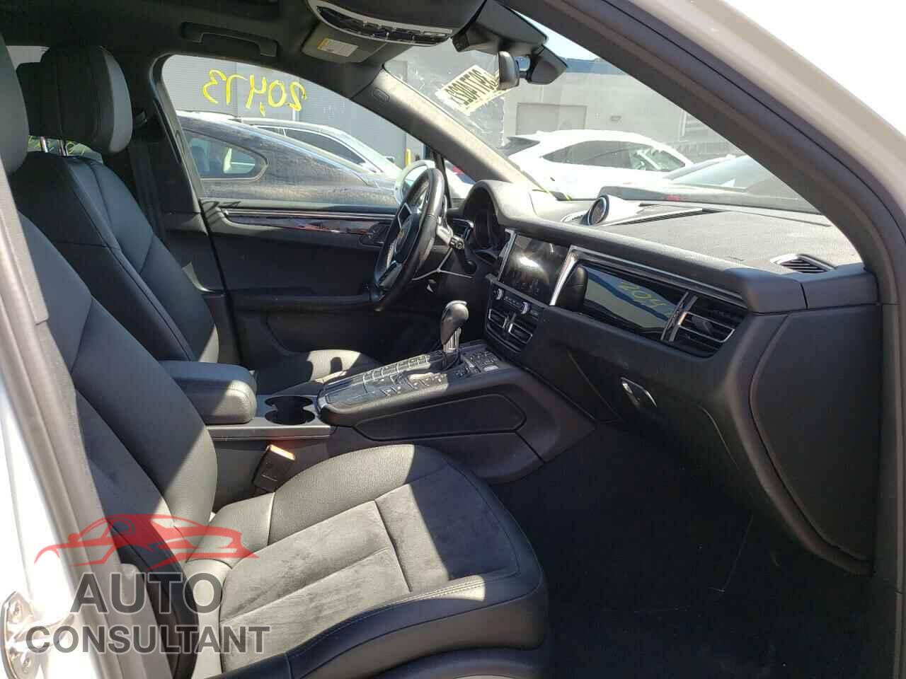 PORSCHE MACAN 2019 - WP1AA2A59KLB00377
