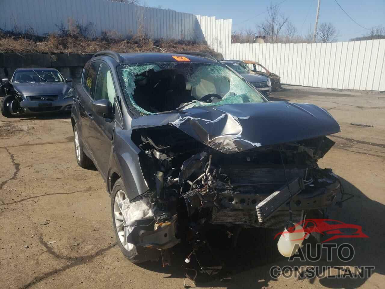 FORD ESCAPE 2018 - 1FMCU9HD8JUB18705